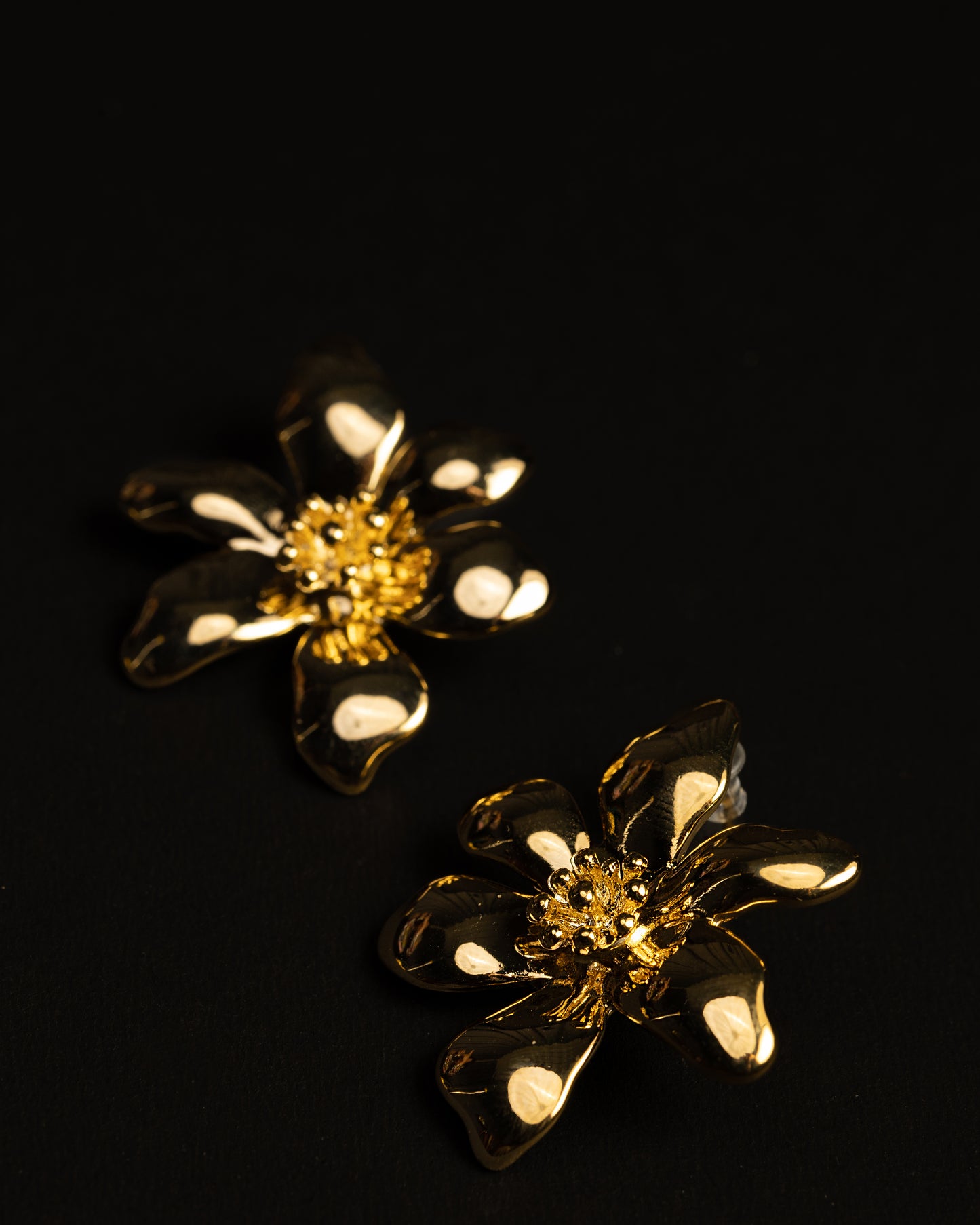 Evergold Petal Earrings