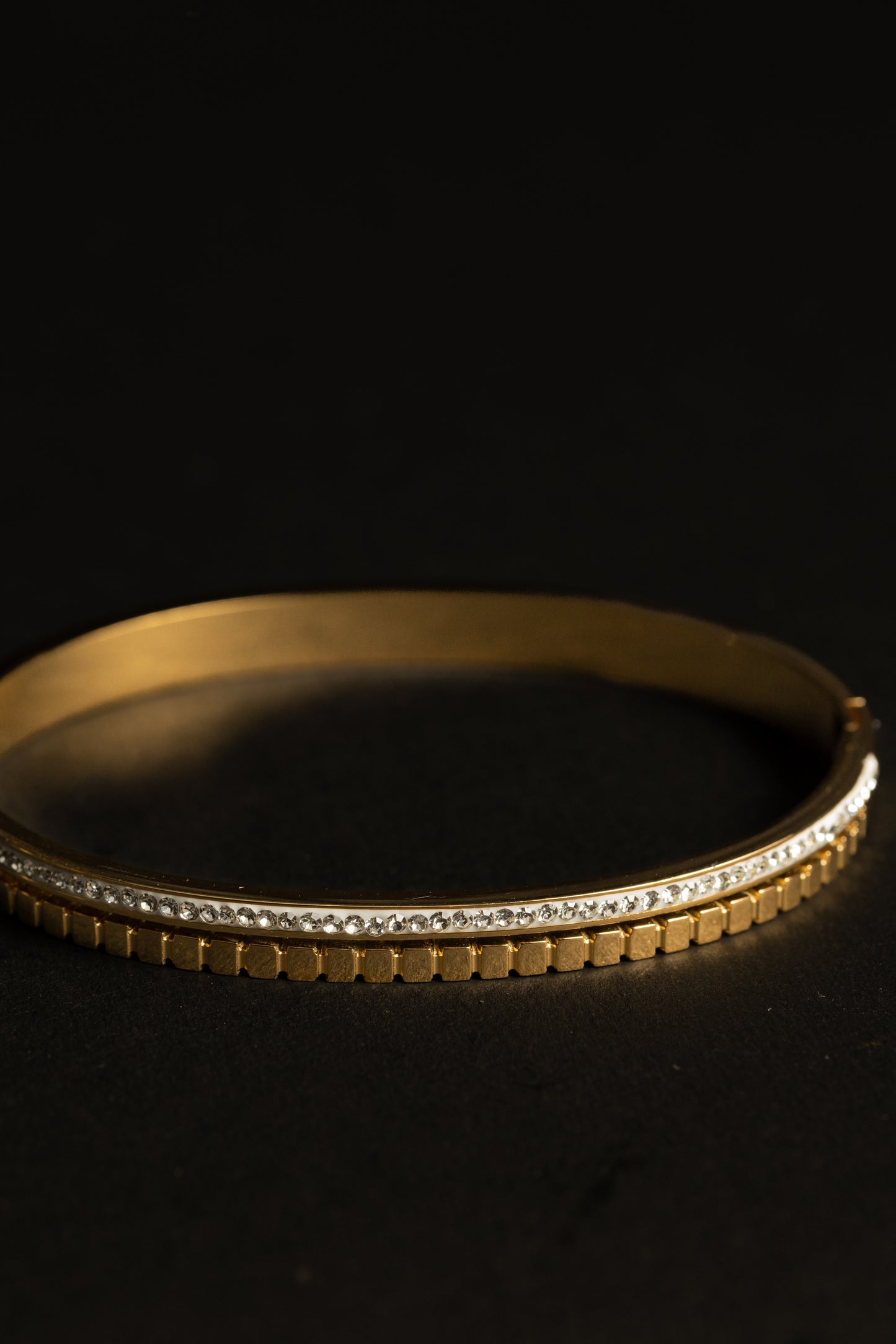 Halo Shine Bangle