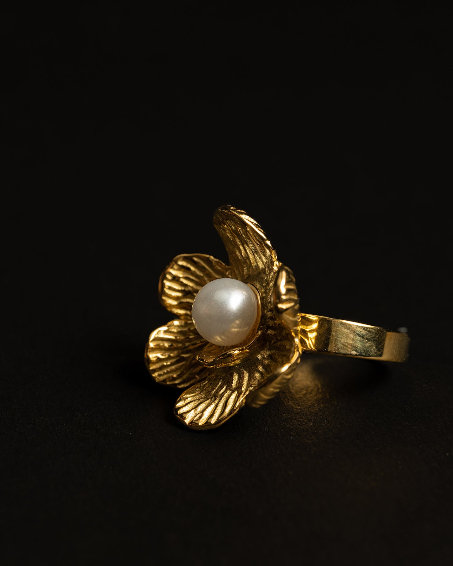 Pearl Petal Ring