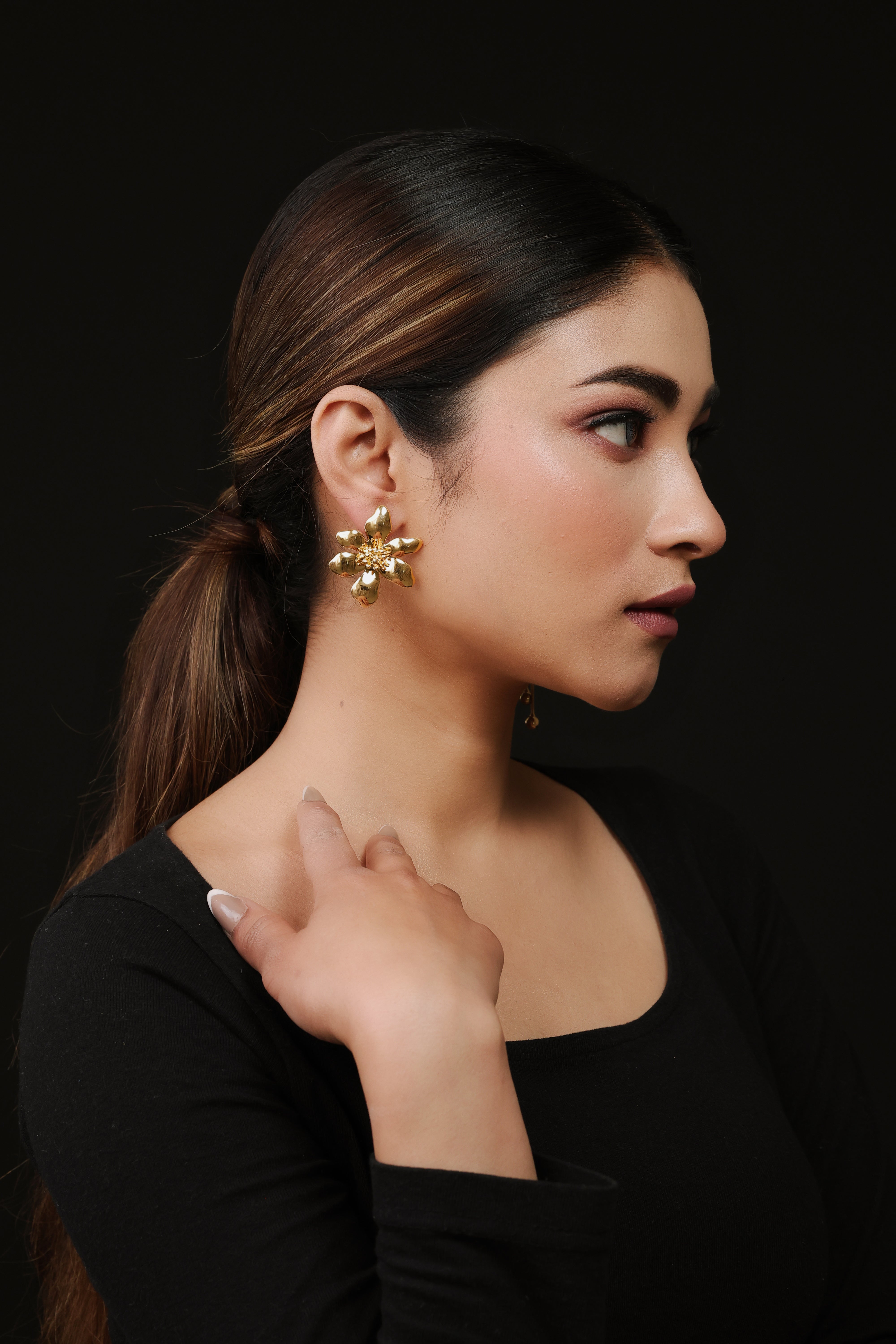 Evergold Petal Earrings