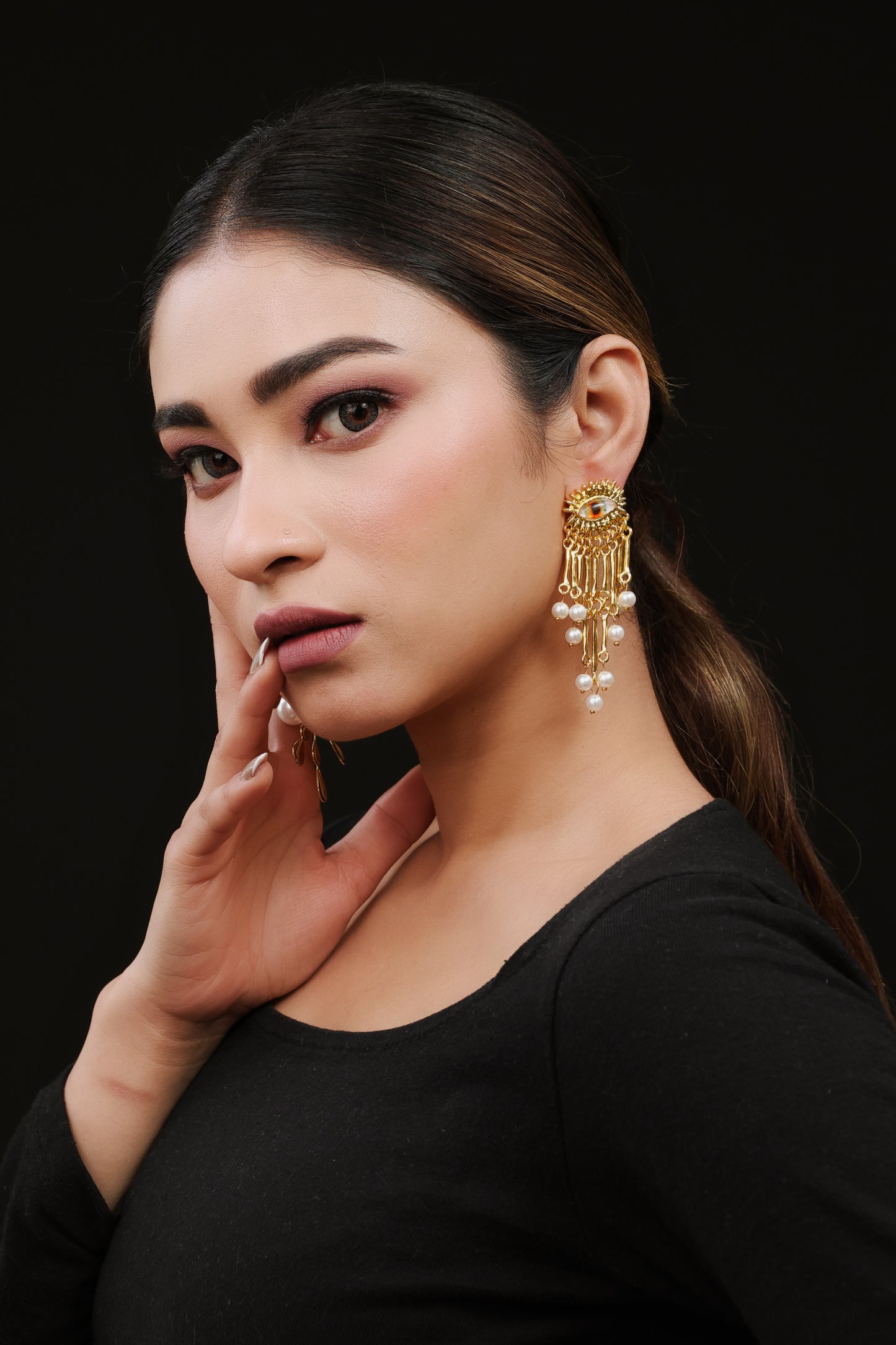 Celestial Gaze Pearl Earrings