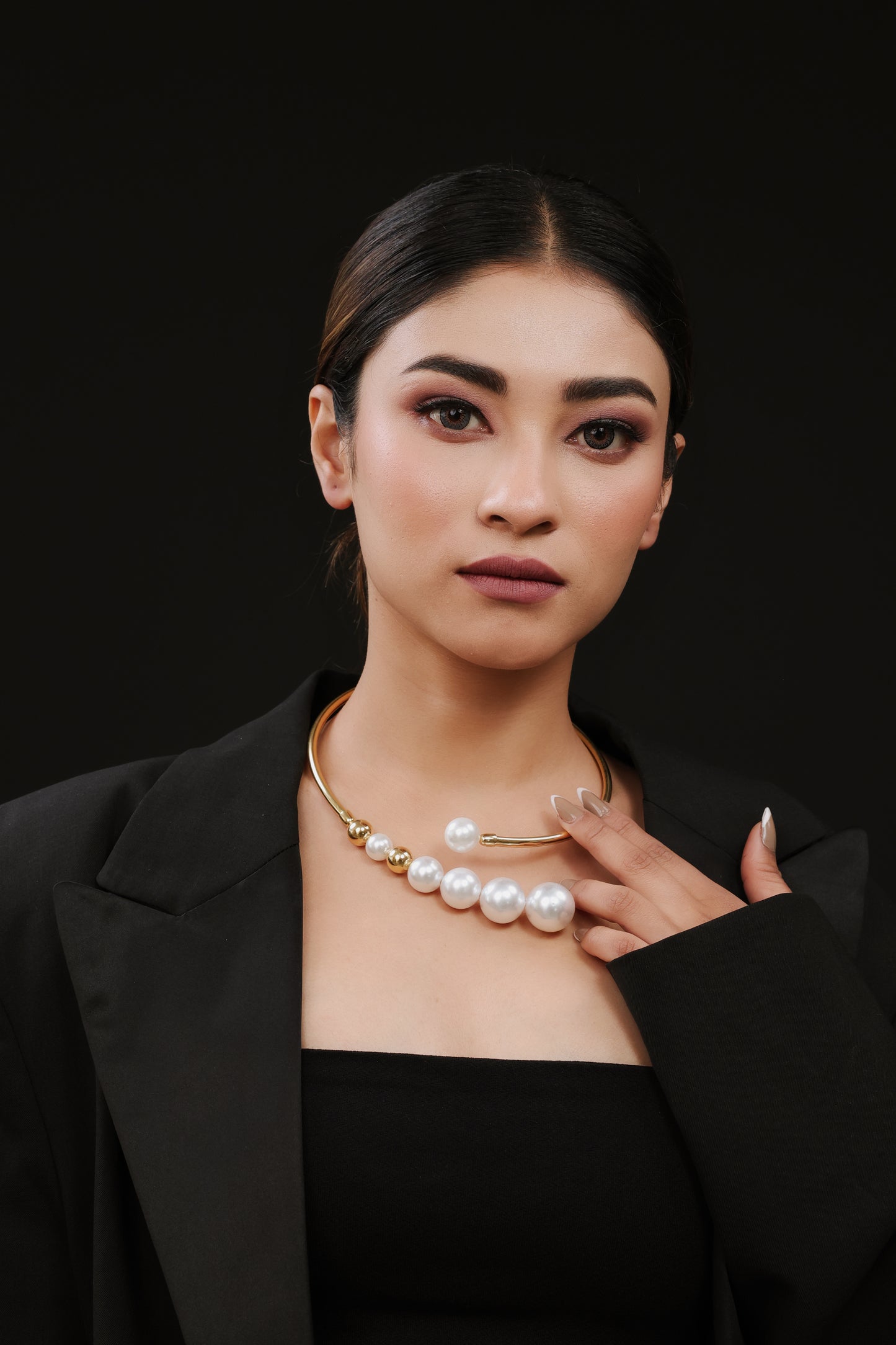 Pearl Orbit Necklace