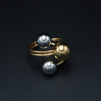 Dual Tone Triple Ball Ring